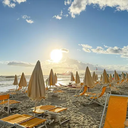 Fronte Mare & Terrazza * Marina di Massa